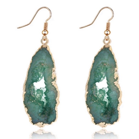 Jewelry - 🔹New🔹Agate Drop Earrings